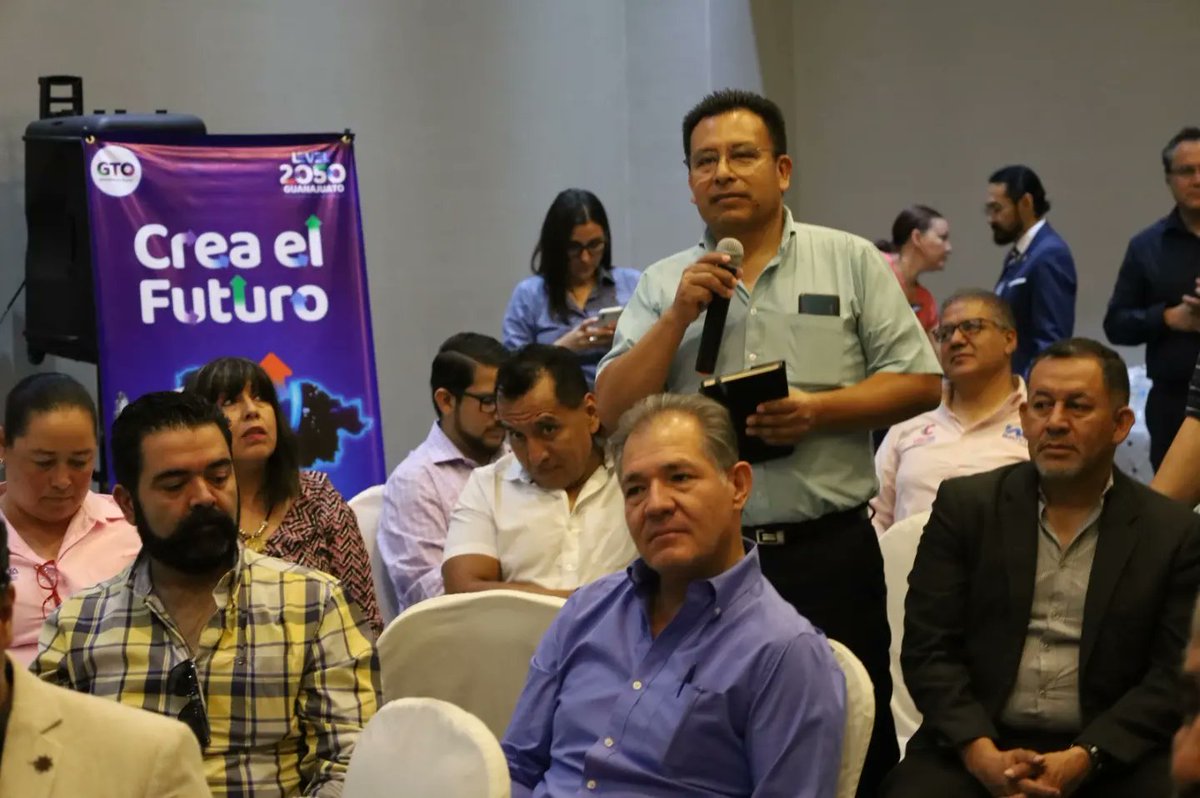 iplanegente's tweet photo. Continuamos con los talleres de participación, estuvimos con ciudadanas y ciudadanos de Celaya para reflexionar sobre el futuro que les gustaría para Guanajuato #Level2050 #CreaFuturo #PlanGTO @IMIPE_Celaya https://t.co/zIQd38vhx8