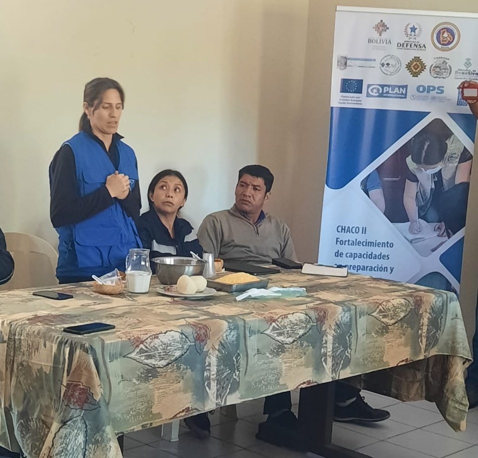 PNUDBolivia's tweet photo. (1/4)
Las autoridades originarias de la Autonomía Indígena de Kereimba Iyambáe recibieron a la misión del proyecto #ChacoII en la localidad de #Gutiérrez.
Se compartieron avances y expectativas con el Viceministro de @DefensaCivilBol, Juan Carlos Calvimontes. https://t.co/zaBGCcbm5R