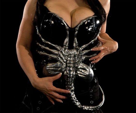 cyberwolrdd's tweet image. alien facehugger corset by rage custom creations