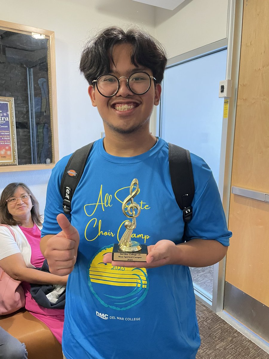 VMHS Choir tweet media