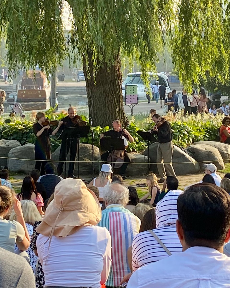 Toddhere1's tweet image. Summer is here #musicgarden #tafelmusik #harbourfront #musicinthecity
