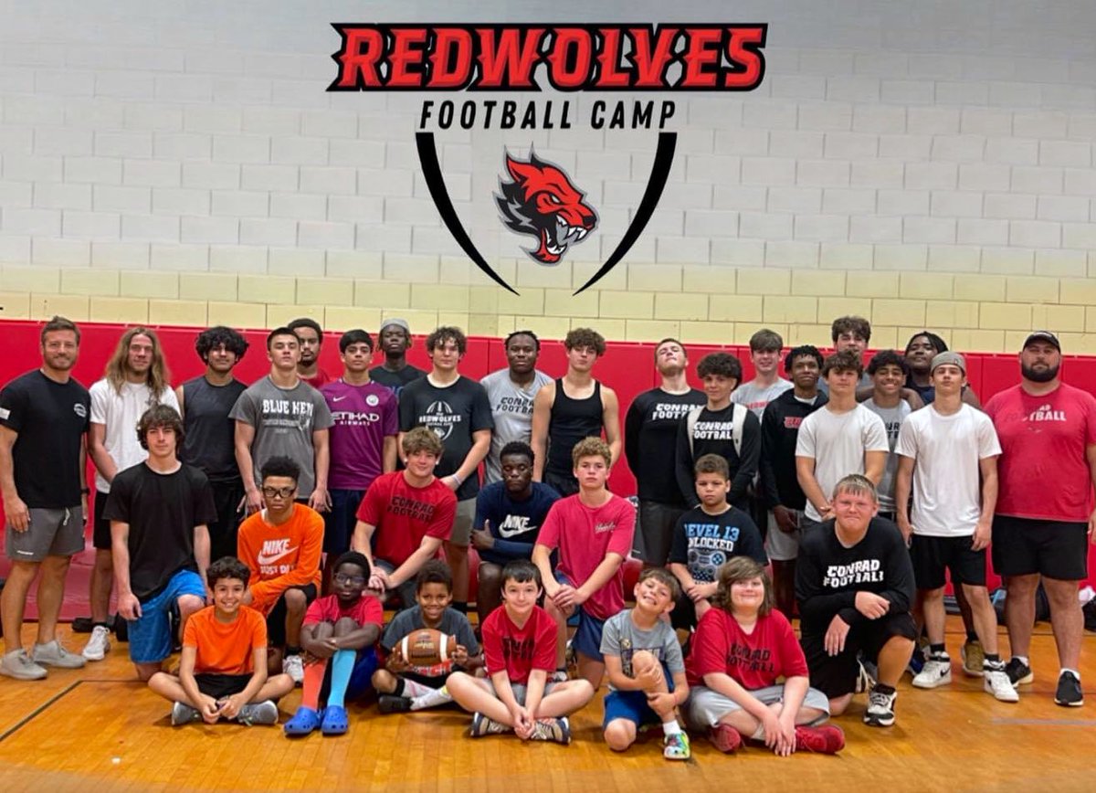 ChetWalters11's tweet photo. Camp 1 in the books. Great group of campers + leadership from our players. Bigger than us! #1Pack @ConradSchoolFB https://t.co/X6sinTsx4Y