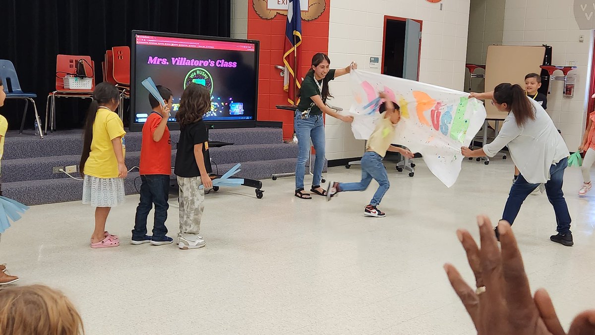 EvaHall53887957's tweet photo. Pep Rally time at Summer Camp  2023! @Hinojosa_AISD/ @Keeble_AISD #summerrush #aldinesummercamp @brainardjill @JulieSustaita2 @kojessie @AldineRUSH https://t.co/mROy4TVHF0