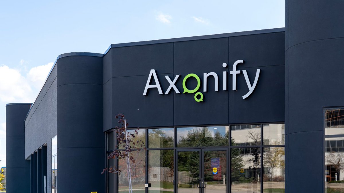 MultiplatformAI's tweet photo. Axonify Unleashes Max: A Cutting-Edge Generative AI Tool Revolutionizing Frontline Workforce Enablement

#AI #AItechnology #artificialintelligence #Axonify #conversationalgenerativeAItool #EarlyAccessProgram #frontlineworkers #Instantanswers #languages

https://t.co/A61Vrq1t9Q https://t.co/3MPVkdrHKE
