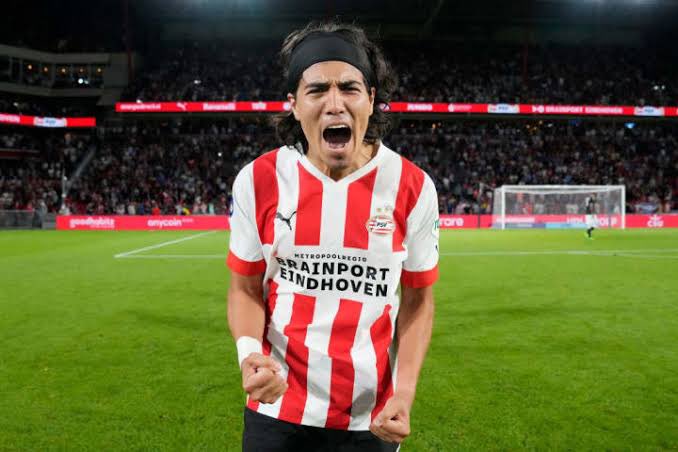 rodrigocamacho_'s tweet photo. 🔴 El Guadalajara ha llegado a un acuerdo con el @PSV por el traspaso de Erick Gutiérrez. Confirmado 🤝

🔜 Me cuentan que solamente faltan detalles del arreglo con el jugador, que ya le había expresado a @Chivas su deseo de llegar.

@FOXSportsMX https://t.co/75gtZd8ocH