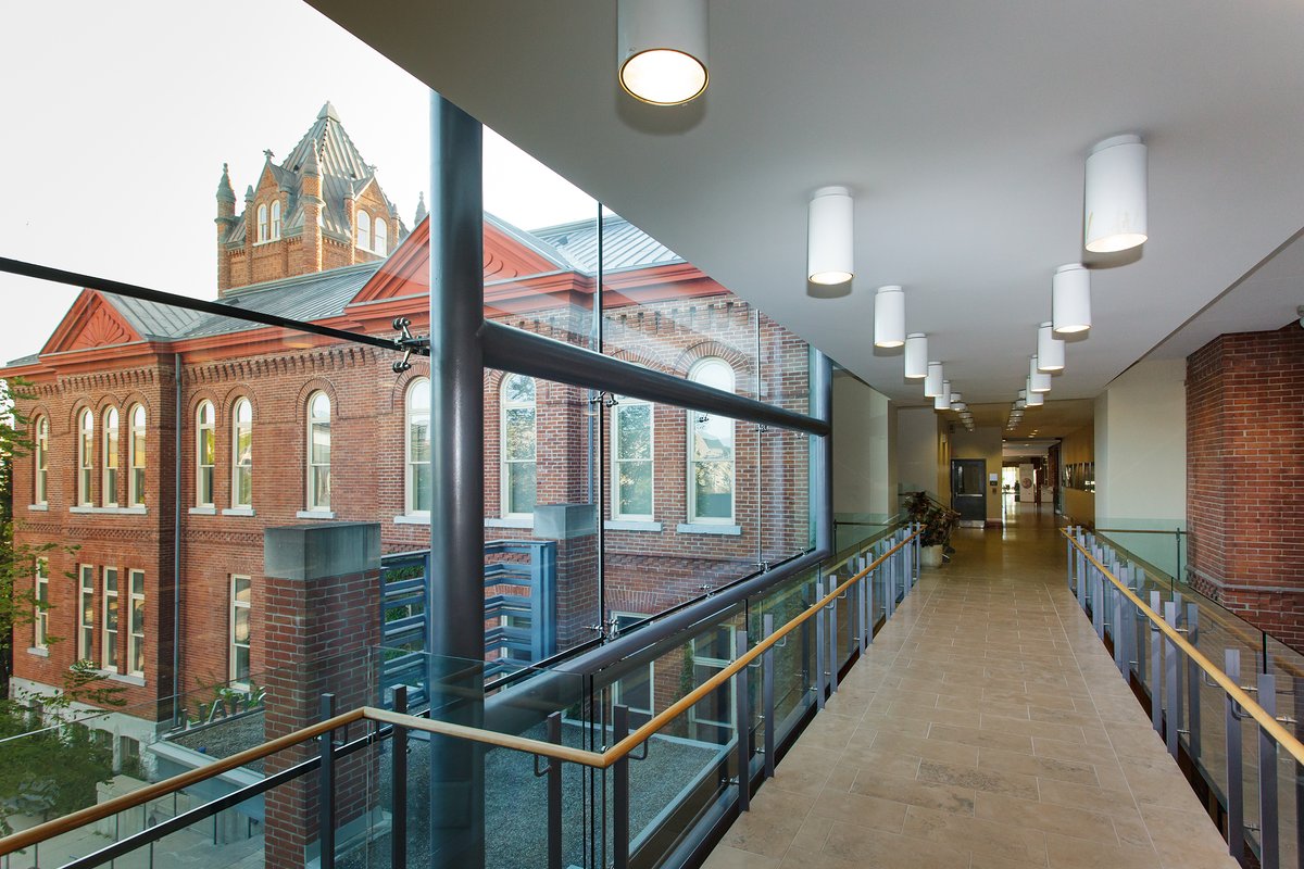 SmithBusiness's tweet photo. The corridors of #GoodesHall are getting quiet as we look forward to an extra #LongWeekend.
Please note that #SmithBusiness is closed on June 30 and July 3. We will resume operations on Tuesday, July 4, 2023. https://t.co/NLkIMv15V0