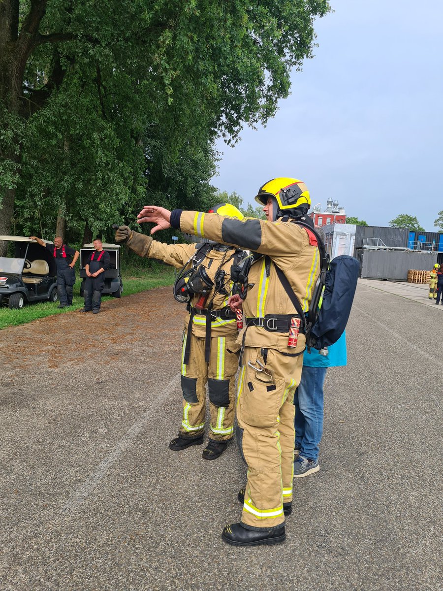 TimOwCh's tweet image. Weer lekker thuis na een oefen tweedaagse, voor bevelvoerders en officieren van dienst, op Troned(Twente)! Wat een waardevolle dagen. Bedankt🙏🏼