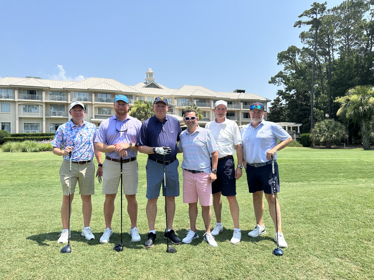 KonicaMinoltaUS's tweet photo. Day 1 of our "FY23 Top 25 Dealer Event" is complete! Brimming with valuable business convos and discussions, we had a fantastic day with this exceptional group of individuals and enjoyed a beautiful beach sunset ☀️ 🏖️  to cap it off!

... 1/3 https://t.co/QX4a20FygC