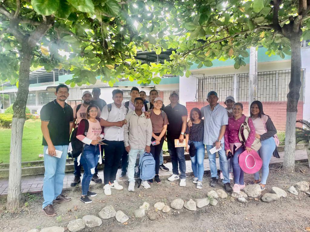 istb_edu's tweet photo. Los estudiantes de la carrera Técnico Superior en Producción Agrícola realizaron una gira técnica en la Estación Experimental Litoral Sur INIAP. Agradecemos a esta importante institución dedicada a la investigación agrícola por contribuir a la formación de nuestros estudiantes. https://t.co/R1Mppotno2