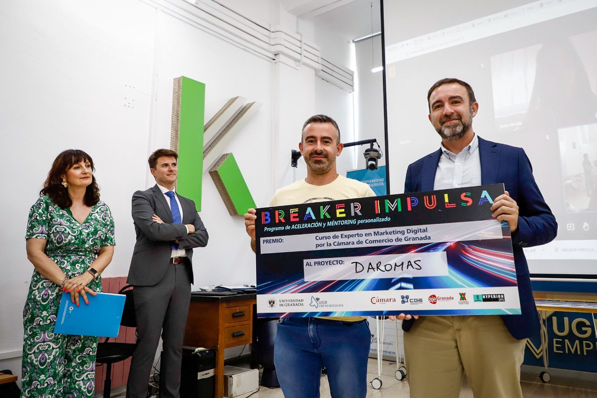 UGRemprendedora's tweet photo. 🎉 Conoce a los ganadores de #BreakerImpulsa!!!!

Enhorabuena #Quimify, #Daromas y #Digra 👏 
Ellos han ganado:
✔ Formación en el @AlhambraVenture Academy 2024
✔ Curso de Experto #MarketingDigital en @CCGranada
(sigue) 👇 https://t.co/Ljth62QkVl