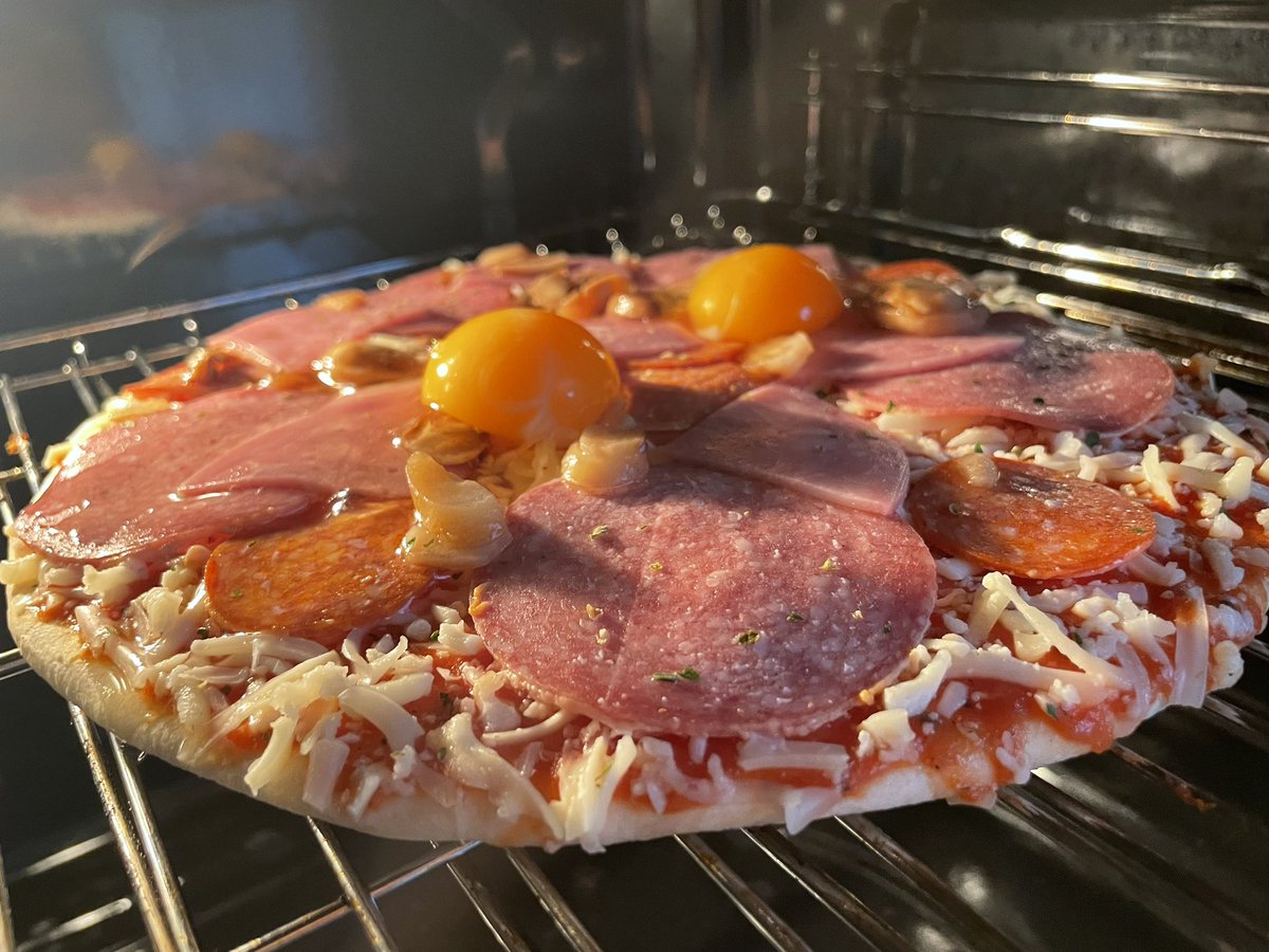 Anyone else always crack fresh eggs onto their home cooker pizza?
#gamechanger