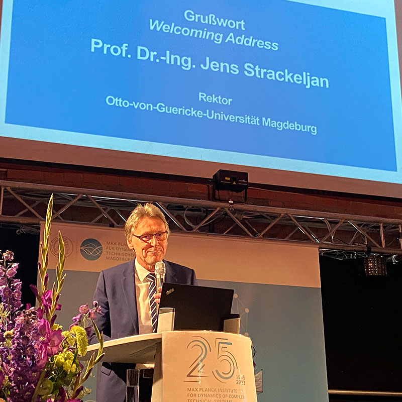 livesinchem's tweet photo. 🍀Congratulations to the curiosity driven place, the MPI for #Dynamics of #Complex #Technical #Systems @MPI_Magdeburg, celebrating its 25th anniversary today. „Dem Anwenden muss das Erkennen vorausgehen“, Max Planck this holds true especially for this MPI, dedicated to #interdisciplinary, #systems oriented #engineeringscience.