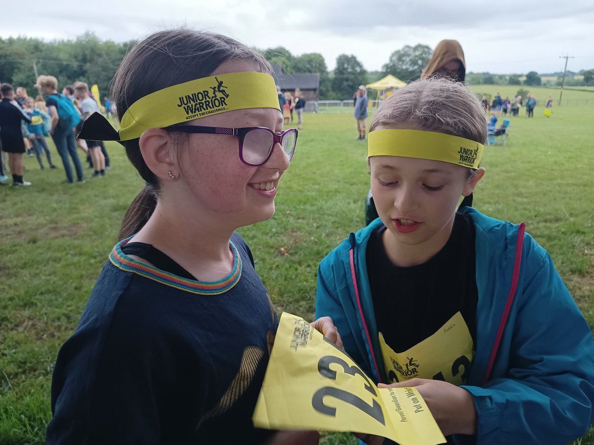Rachel_Epic's tweet photo. This was something a little different for a Wednesday evening @staynorHprimary @MrJeff85 @TotalWarriorUK @BramhamPark @Girlguiding #healtyselfie https://t.co/eEdO6iK2OT