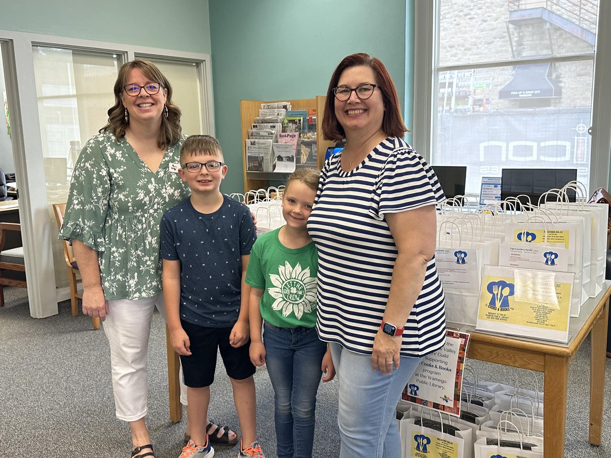 Kristie Borges (@kborgespr) on Twitter photo In Kansas, <a href="/usd320/">USD320 Wamego School District</a>'s nutrition department has teamed up with the city's library for its "Cooks & Books" program. Click here to read all about it: bit.ly/3Xswa9M <a href="/SchoolLunch/">SchoolLunch</a> #traytalk #cooksandbooks In Kansas, <a href="/usd320/">USD320 Wamego School District</a>'s nutrition department has teamed up with the city's library for its "Cooks & Books" program. Click here to read all about it: bit.ly/3Xswa9M <a href="/SchoolLunch/">SchoolLunch</a> #traytalk #cooksandbooks