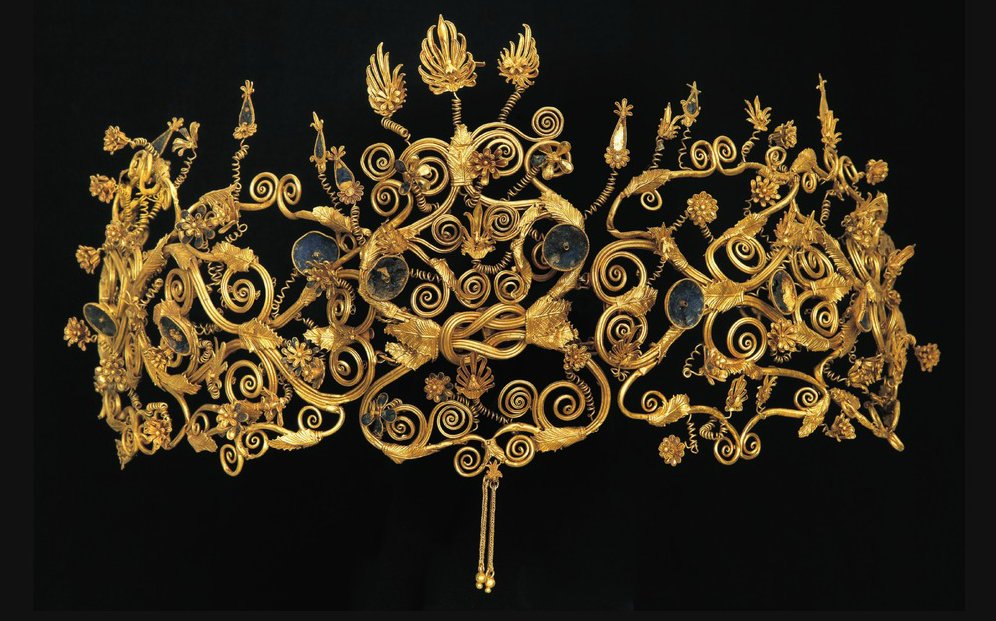 hiddentowergems's tweet photo. The golden diadem of the Scythian princess Meda, found in the tomb of Philip II of Macedon. Aigai, Macedonia, Greece. 4th century BC [960x700] https://t.co/CYKms3LXGI