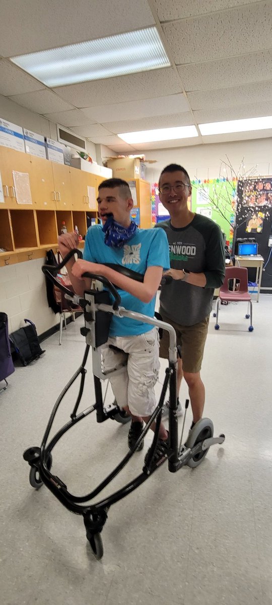 WatchtheQuach's tweet photo. Hard to believe another school year has come to an end! Congrats to our graduates @GlenwoodHWDSB https://t.co/wUc8VHJFL6