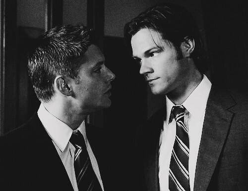 demon_heart_spn's tweet image. Sweet #ThrowbackThursday lovelies😍💋❤!! #J2 #SamnDean