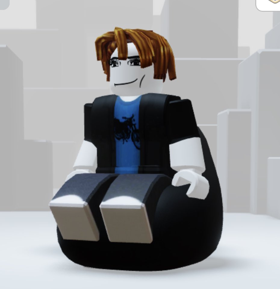 WhoseTrade on X: the MUSCLES ugc body is now free (for a limited time)  but look away folks there is an incredibly handsome individual running  across roblox   / X