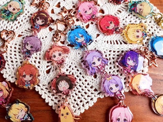 my linking charms came so i took some photos!!! YAY (idk why some are so blurry ill take better pics in the future )