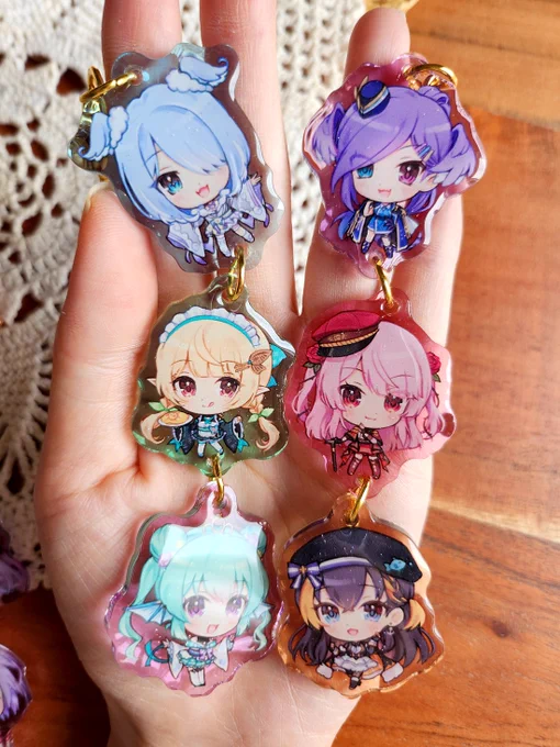 my linking charms came so i took some photos!!! YAY (idk why some are so blurry ill take better pics in the future )