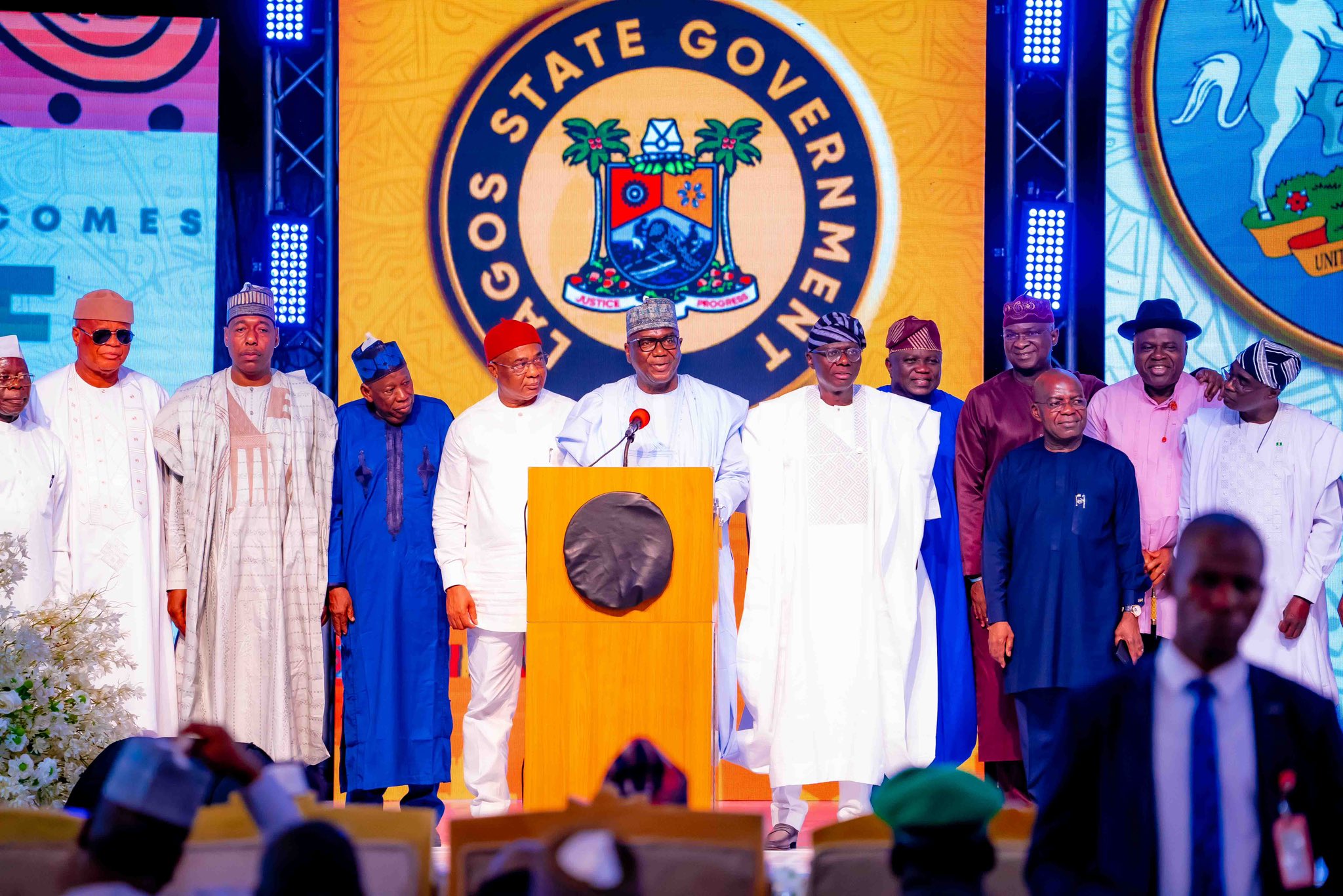 Fz0JxQCWcAg75C0?format=jpg&name=large Lagos: Tinubu reunites Fashola, Ambode, Sanwo-Olu