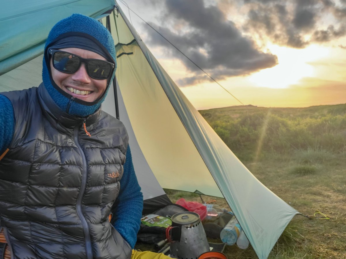 It's a tad chilly up here in that breeze #peakdistrict #getoutside #getoutdoors