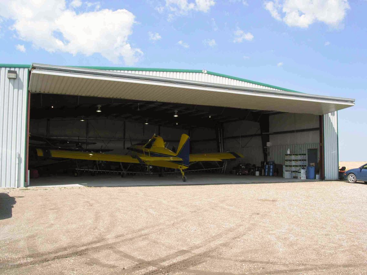 Embrace innovation and precision with our automatic bi-fold commercial hangar doors for aerial applicators.

Read more about our commercial hangar doors here: diamonddoors.com/building_types…

#DiamondDoors #agpilot #aerialapplicator #pilotlife