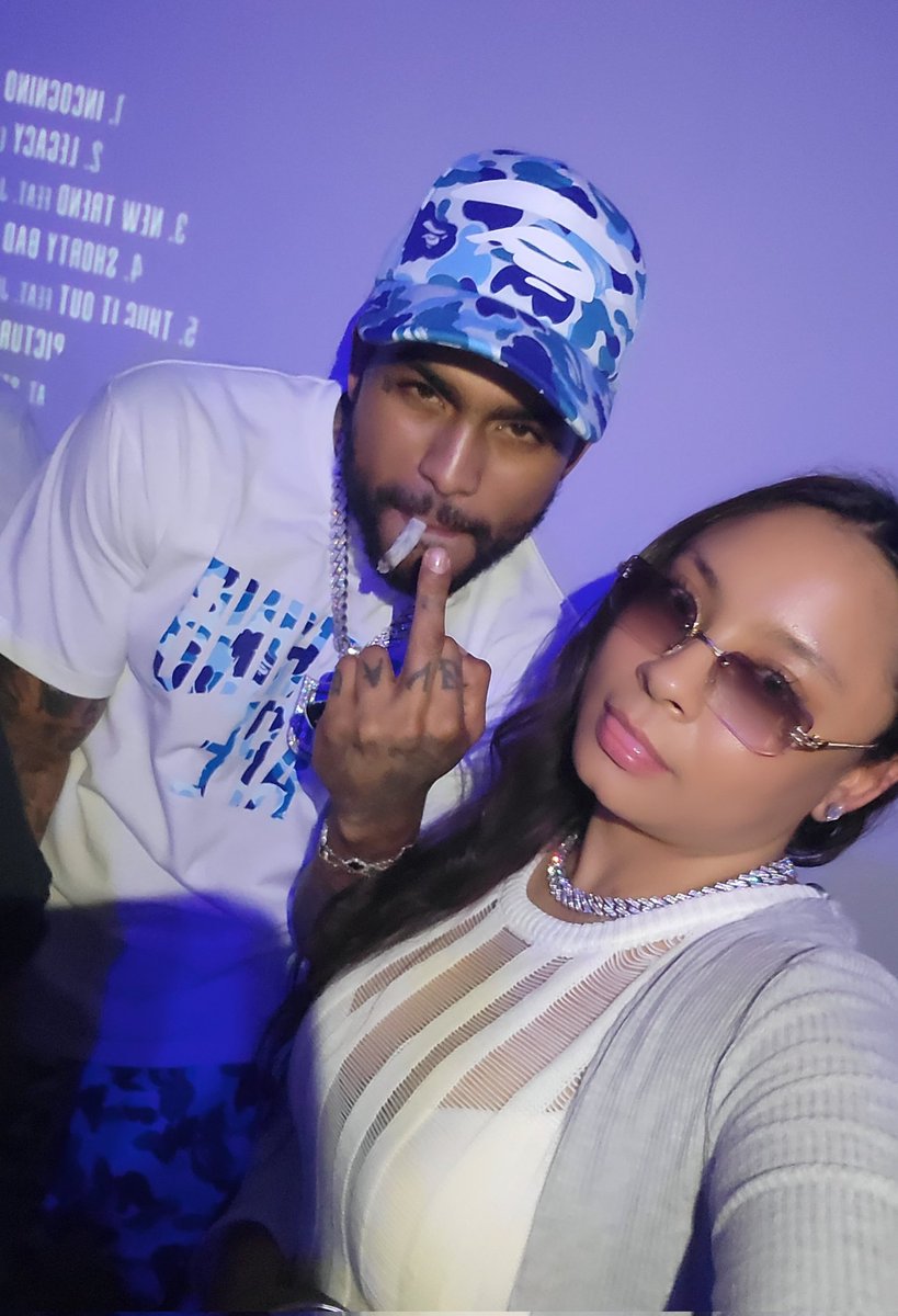 Lastnight at ninoman listening party. @DaveEast 

#ninoman #daveeast #thelox #NYC #nj #thursdayvibes #Wednesdayvibe #music #musicproduction #film #assistantproducer #listeningparty