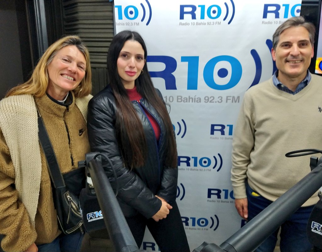 #AHORA en <a href="/unatardede10/">Unatardede10</a> por <a href="/Radio10Bahia/">Radio10 Bahía Blanca</a> nos visitaron los padres de grupos autoconvocados por el derecho a clases