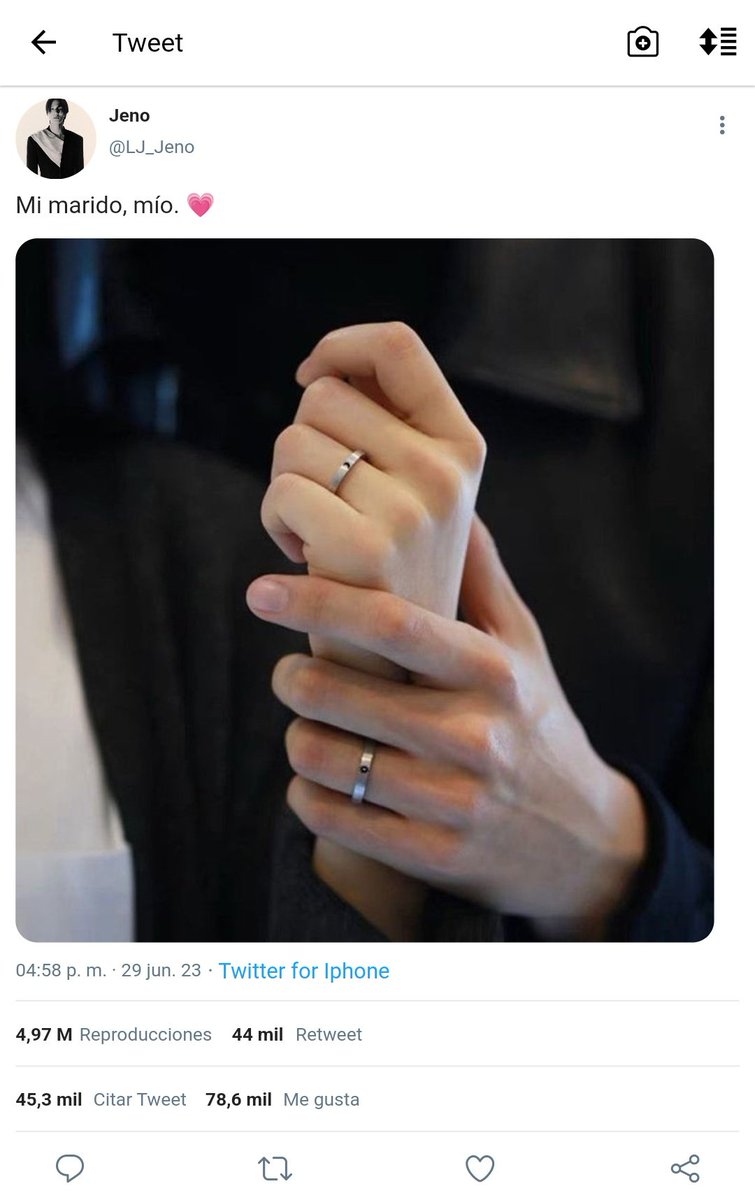 au's tweet media