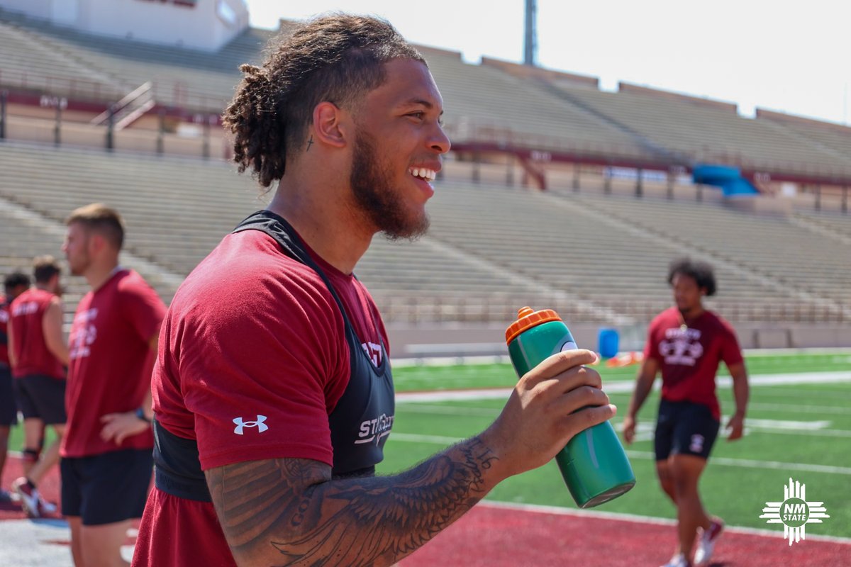 NMStateFootball's tweet photo. Push the limit

#AggieUp x #HHLP https://t.co/4GFEYnvrgy