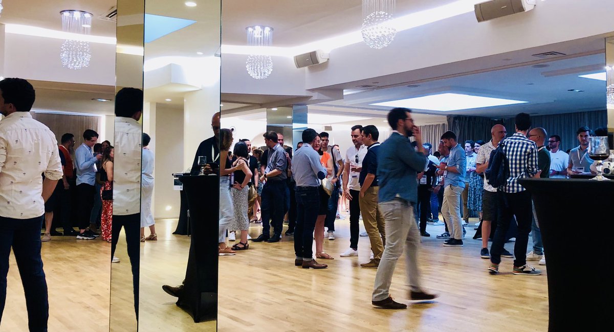 Super banquet de la @lacuisineduweb ! 
⚽️ Avec <a href="/David_Banget/">David Banget</a> qui raconte la digitalisation de l’ <a href="/OL/">Olympique Lyonnais</a>, du <a href="/GroupamaStadium/">Groupama Stadium</a> , <a href="/OLVallee/">OL Vallée</a> et <a href="/LDLC/">LDLC</a> Arena, 
plateformes sportives aux architectures complexes et data dédiées aux customer : 
respect Mr <a href="/JM_Aulas/">Jean-Michel AULAS</a> 🎩 

La suite de ♦️, on