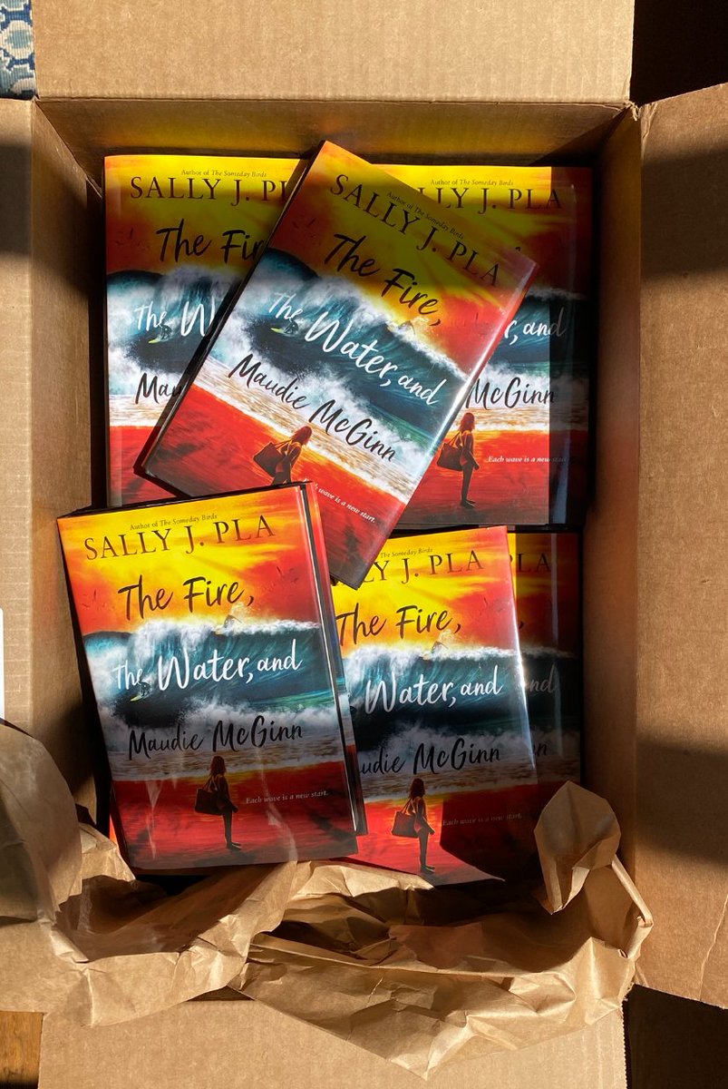 Author copies just arrived! They are sooooo beautiful!

Deeply grateful to @QuillTreeBooks, @HarperStacks,  @alexandra_coops, @AllisonWntrb, @rosemaryhb, amazing cover artist Leo Nickolls.

For anyone who's ever faced a steep wave of change. 
#TheFireTheWaterandMaudieMcGinn