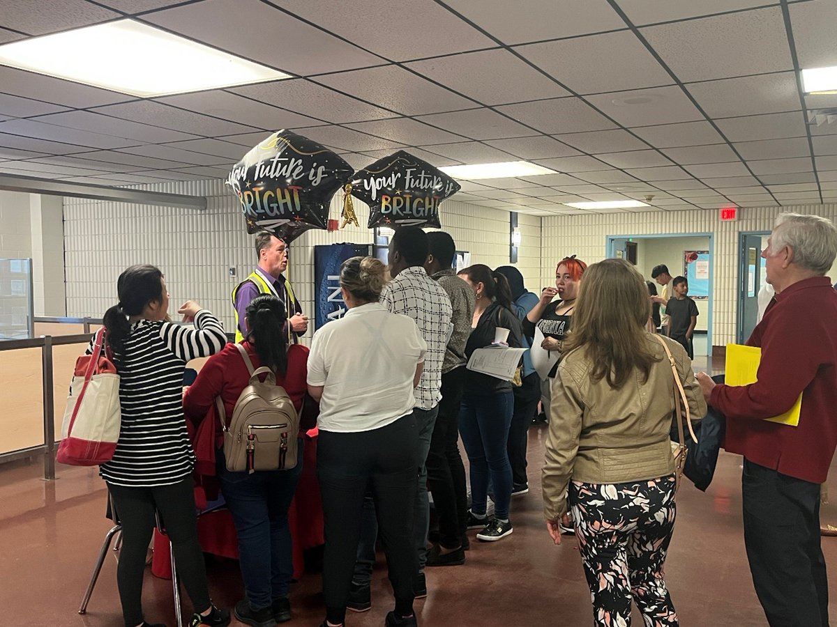 RevereWorks's tweet photo. A huge thank you to everyone who came to our job fair last week! Looking forward to next time! https://t.co/EvdN7bIK3n https://t.co/9NnEKGzv2U