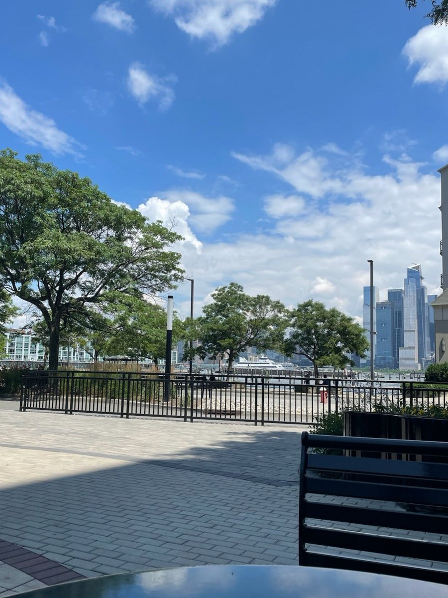 At least I have a beautiful view while waiting for an hour for my son to get out of work.. ☺️💙💙☀️
#Weehawken #Hudson #ManhattanSkyline #beautifulskies #nyc 🏙