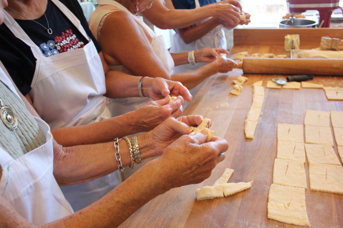 BerkeleyHall_SC's tweet image. Croissant Class with Pastry Chef Owen – so much more than just croissants!  From Kouign-Amann pastries to parmesan bow-ties, it was a great hands-on experience! #BerkeleyExperience