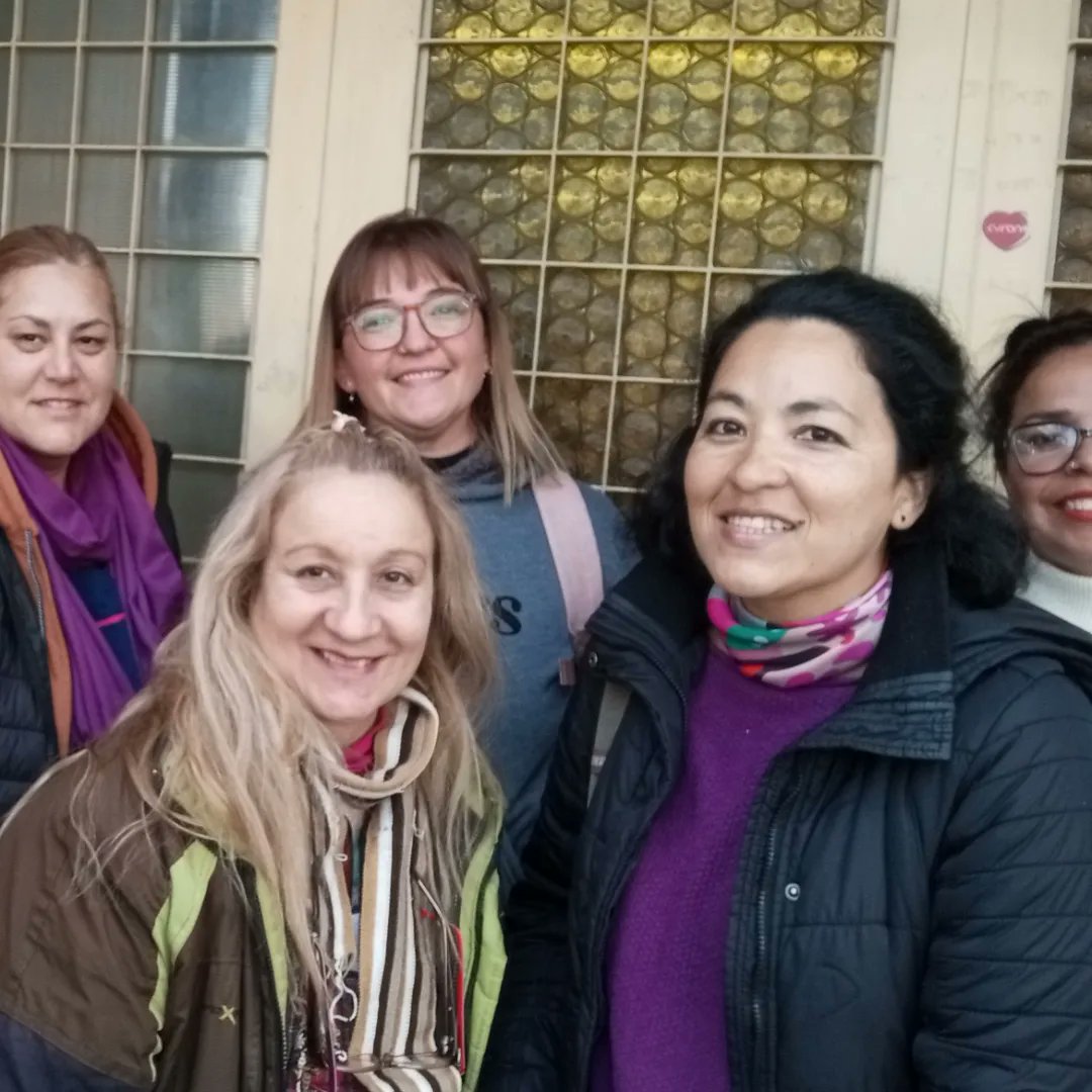 somosSiTBA's tweet photo. Lxs #bibliotecarixs de #LaMatanza reclamamos por un cargo de #bibliiteca que se publicó en #turno rotativo. Lo cual es ilegal ya que desconoce el Estatuto Docente entre otras muchas normativas vigentes. Nos presentamos para recibir y dar respuesta a nuestro reclamo en #SAD2. https://t.co/v0AH324Ryx