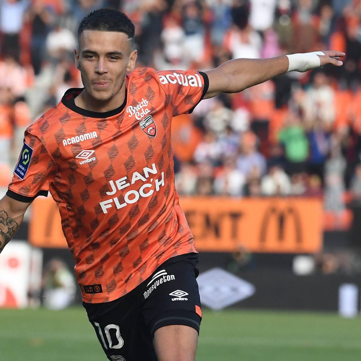 CaptainKrush tweet media