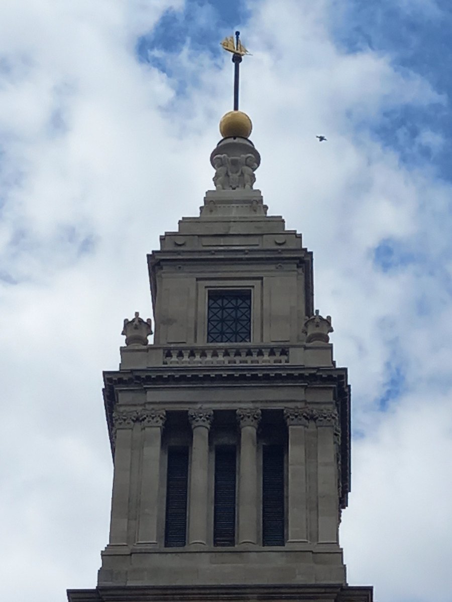 I was very happy to be back in Hull today for the ceremonial first drop of the restored time ball on the Guildhall. It looked fabulous as it glided down. Well done to everyone @HistoricEngland, @Hullccnews and @TNLUK.