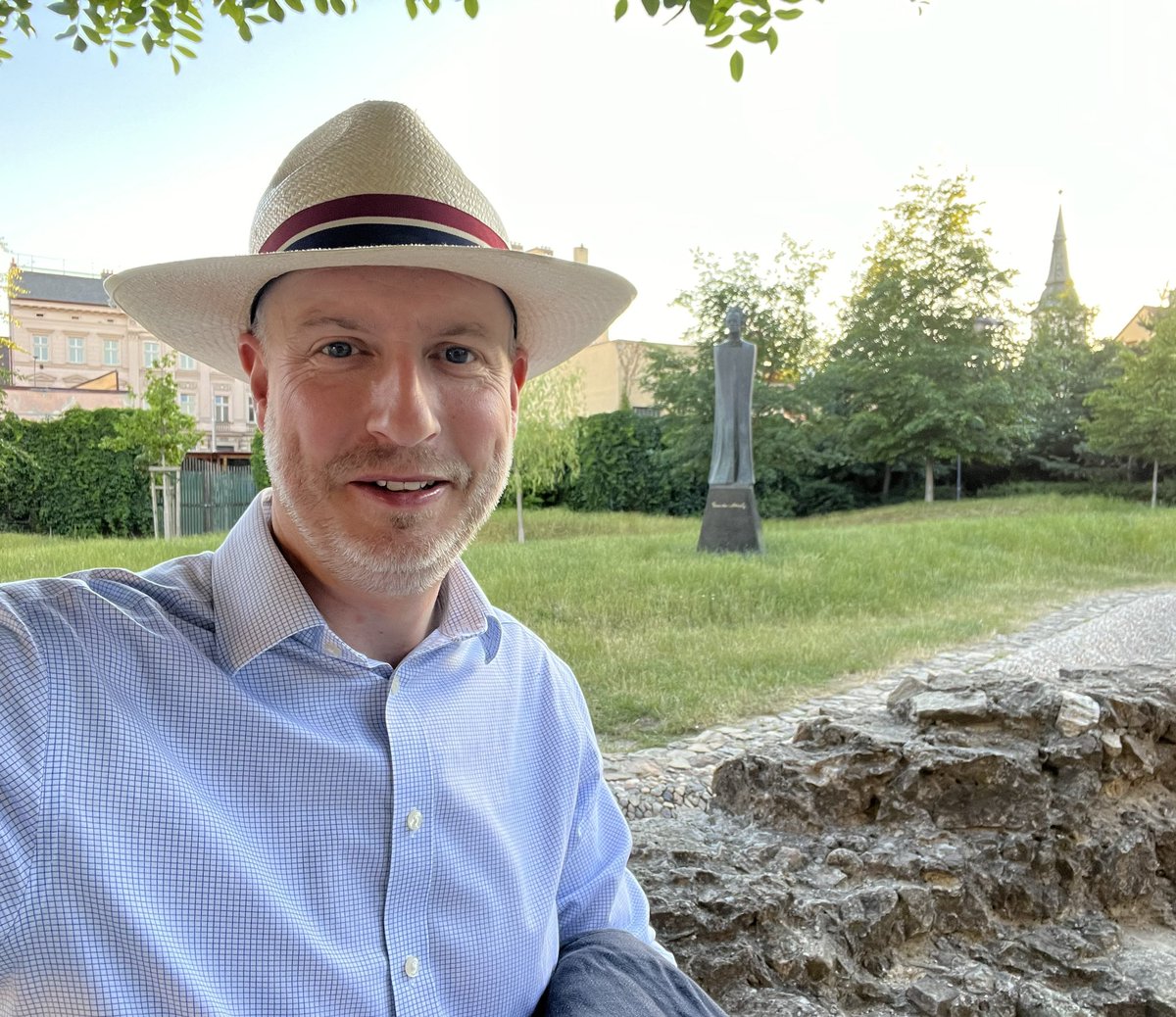 James Burton (@jamesburton_mus) on Twitter photo So enjoyed our Prague Summer Nights Festival orchestra concert today in Jihlava 🇨🇿, Mahler’s home for his early years. His statue is placed in a quiet park next to the old town walls. <a href="/ClassicalMvmts/">Classical Movements</a> So enjoyed our Prague Summer Nights Festival orchestra concert today in Jihlava 🇨🇿, Mahler’s home for his early years. His statue is placed in a quiet park next to the old town walls. <a href="/ClassicalMvmts/">Classical Movements</a>