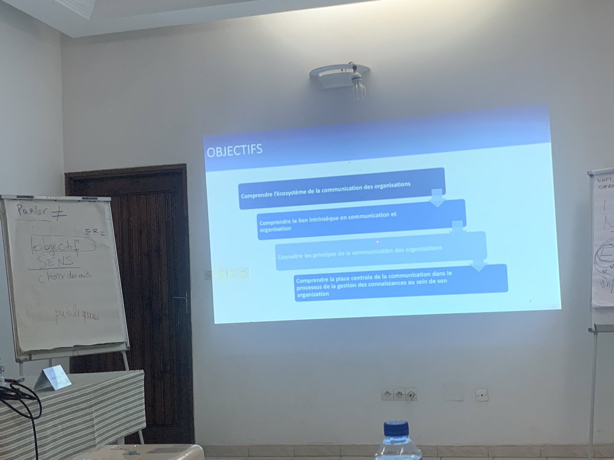 Les 29 et 30 juin je participe à une formation sur l’élaboration d’une stratégie et d’un plan de communication, et la gestion des connaissances en organisation. 

Formation assurée par l’experte <a href="/YNamoin/">YAO-BAGLO Namoin</a> . 

Une formation pratique, riche et passionnante !