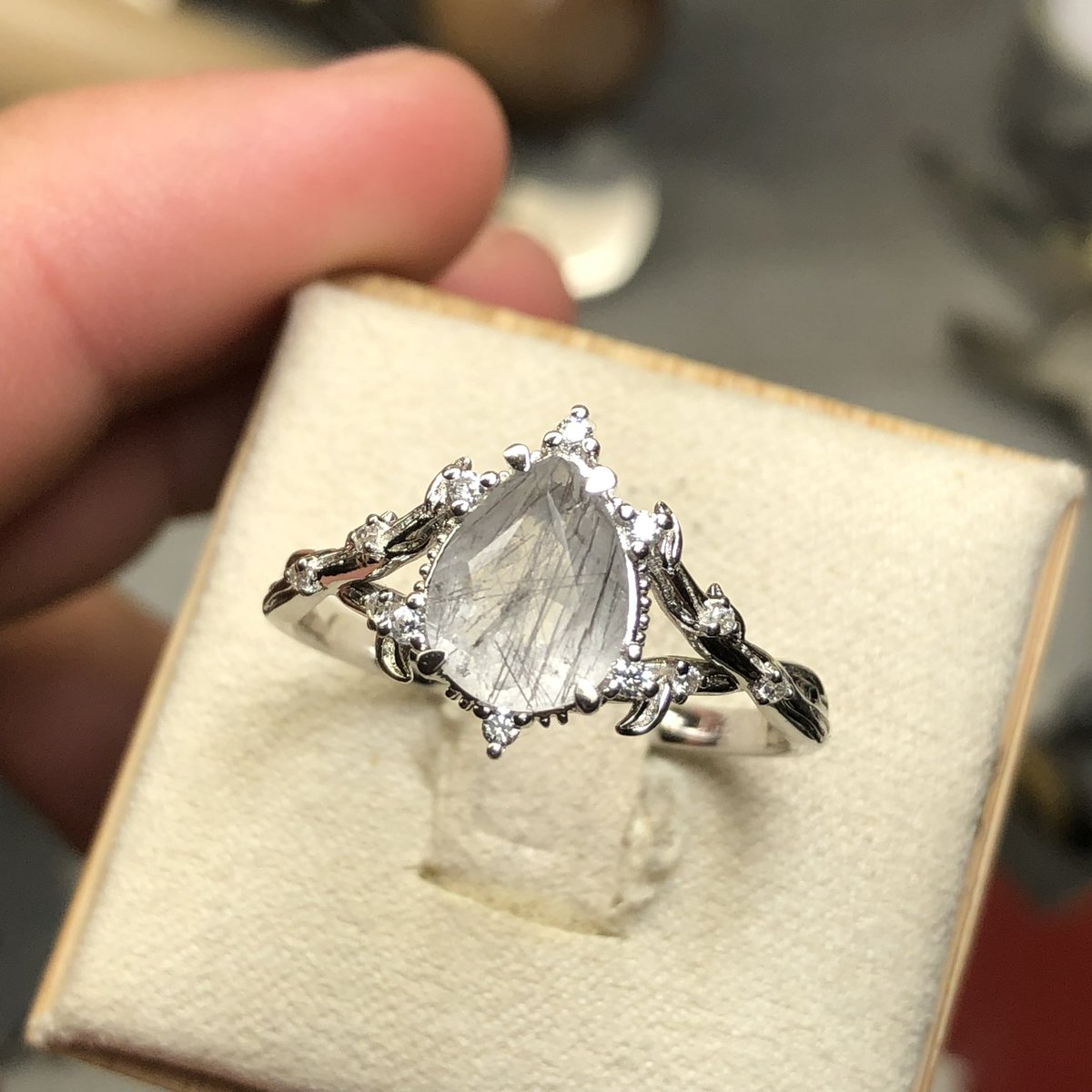 lukeylux's tweet photo. Misty grey 🩶

Black Rutile Quartz in a custom sterling silver design ✨ https://t.co/c79V6moE2Z