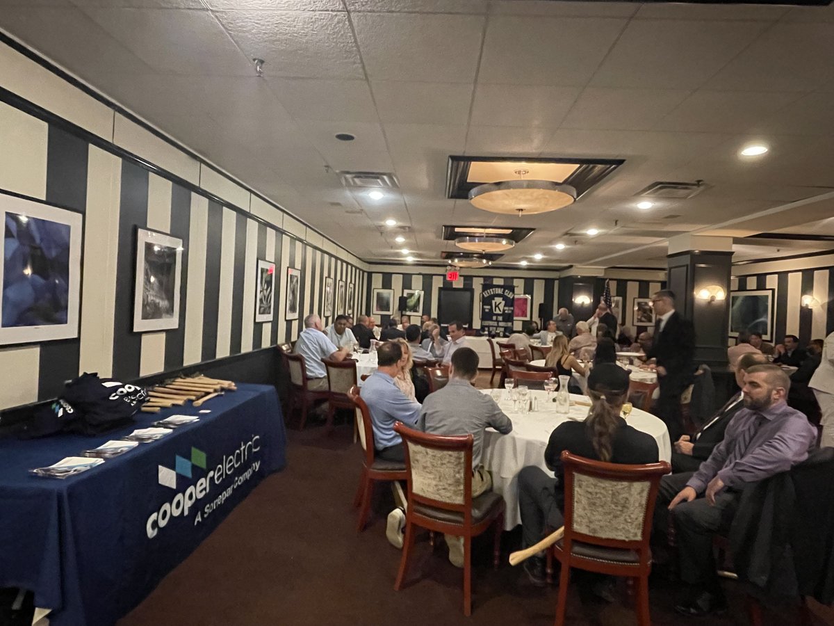 cooperelectric_'s tweet image. Was a great night last night sponsoring another Local 3 Keystone Club meeting with Greenlee/Ridgid Tools. We appreciate the large turnout and the union's support on all our new and innovative products from our vendors. Proud to be Local 3! 

#IBEW #local3 #greenlee #rigidtools