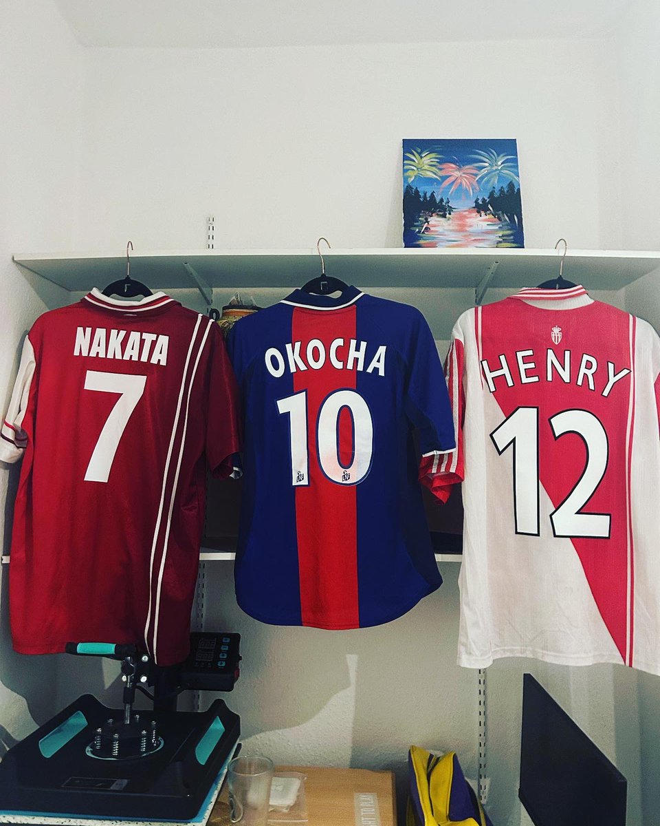 FreshPrintsofF1's tweet image. Just a trio of legends

Property of @footballshirts101 🪧 

#nakata #okocha #henry #football #monaco #footballshirt #footballshirtprinting #psg #nike #perugia #adidas

#nakata