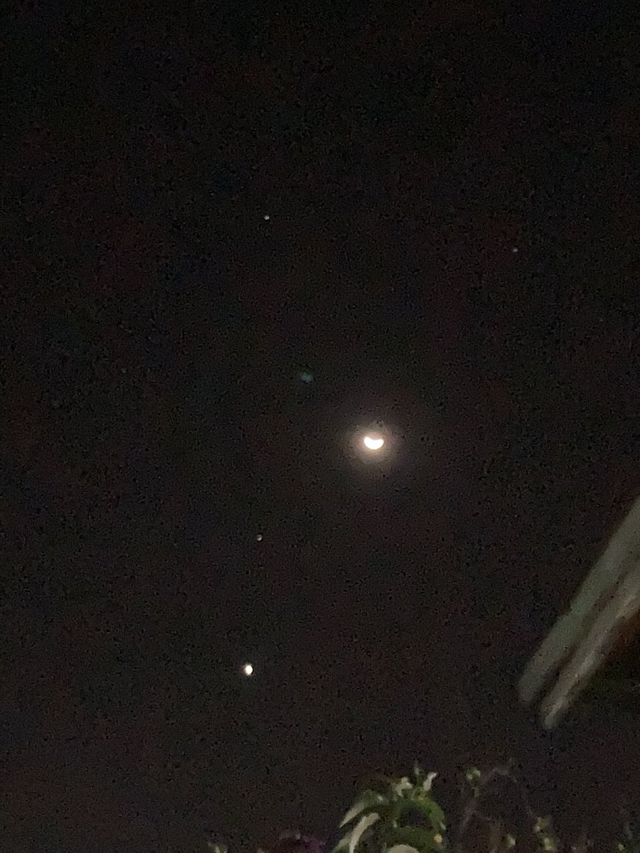 studymarialima's tweet image. 🔎 search: #studytwt | #collegetwt | #studytwtbr 

- vestibulanda de medicina 
- foco em ENEM 
🪶 B2 🇺🇸 A1 🇫🇷 A1  🇮🇹 

📝| livros, xadrez, journal, estudo e café