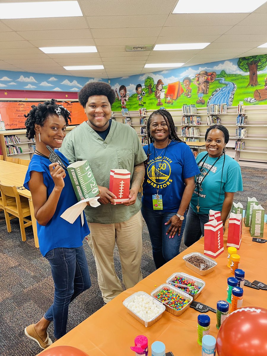 Tranya Brown-Curry (@apcurrybcps) on Twitter photo Itโs Game Time at LPT and what an amazing team! <a href="/moniestokes/">MonicaStokes</a> @MrJ_2014 <a href="/daisy/">daisy barringer</a> Itโs Game Time at LPT and what an amazing team! <a href="/moniestokes/">MonicaStokes</a> @MrJ_2014 <a href="/daisy/">daisy barringer</a>