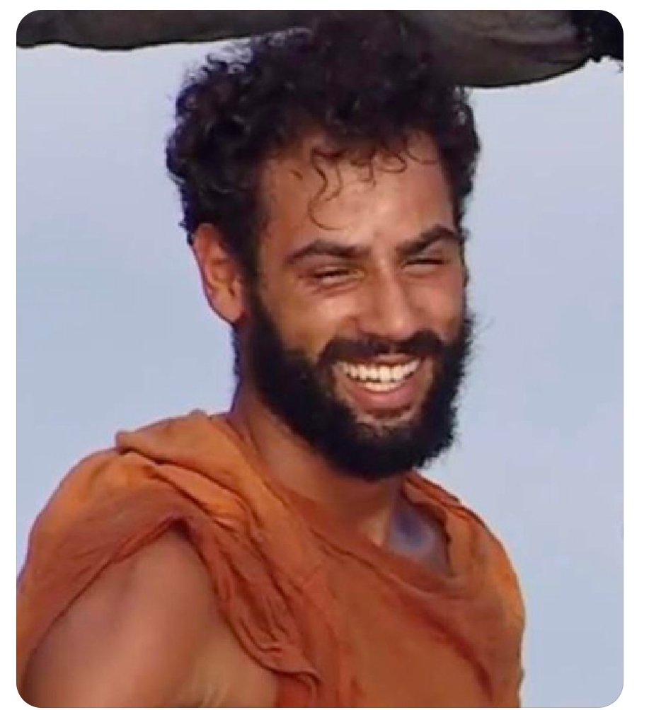 yenny663's tweet photo. EL ÚNICO Y AUTÉNTICO GANADOR DE SUPERVIVIENTES 2023 🏆🏆🙌🙌 #SVFinal #Supervivientes2023 #AsrafGanador #Asraf @carlos_sobera @laura_madrueno @telecincoes @mediasetcom https://t.co/LUsR5V0LU7