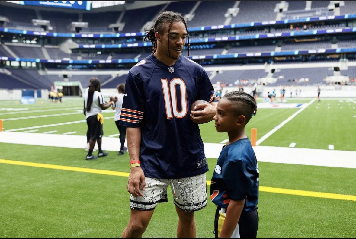 RossRead's tweet photo. Chase Claypool had an amazing football event for kids in the UK and wore a football jersey. Where are those shitty aggregator accounts who pushed toxic masculinity and other negative behaviors? https://t.co/uSvgF3RYOU