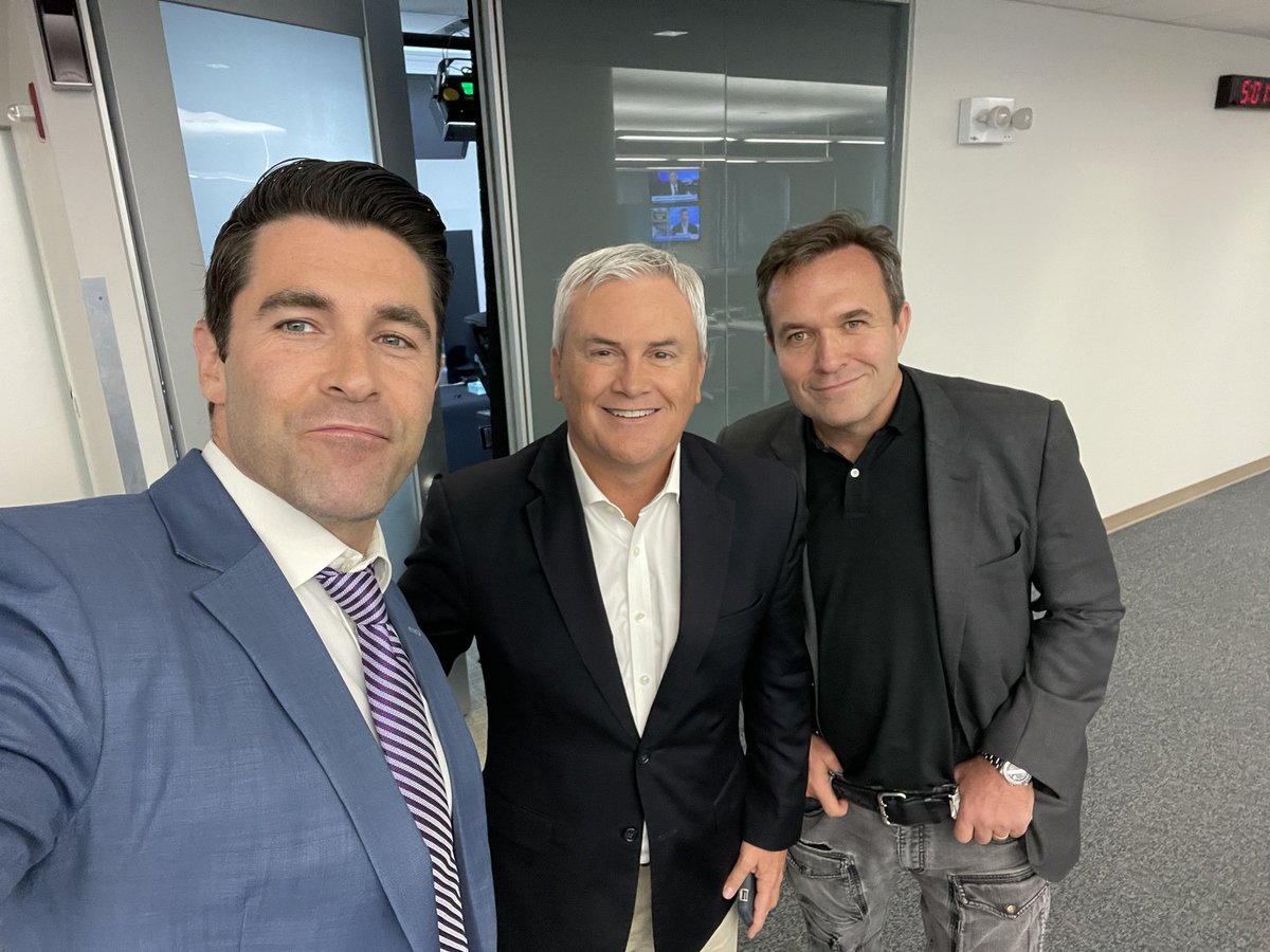 Rob Schmitt on Twitter "Yessir. gregkellyusa NEWSMAX" Rob Schmitt on Twitter "Yessir. gregkellyusa NEWSMAX"