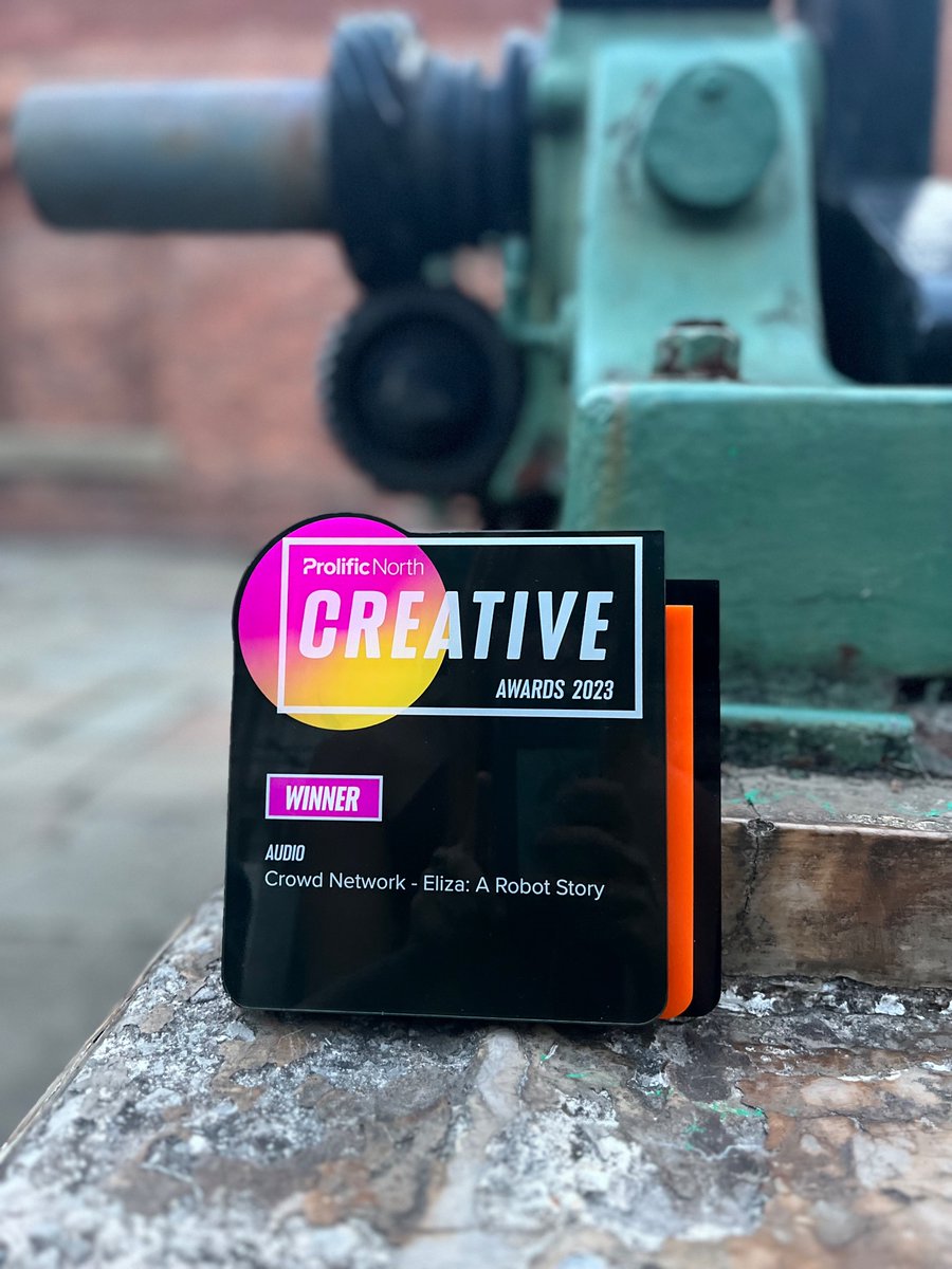 It means so much to win this <a href="/ProlificNorth/">Prolific North</a> creative award in the city which is such big part of the #ElizaPodcast and where it was written and created 🤖✨
#OneVoiceRaisesAnother
#PNCreativeAwards